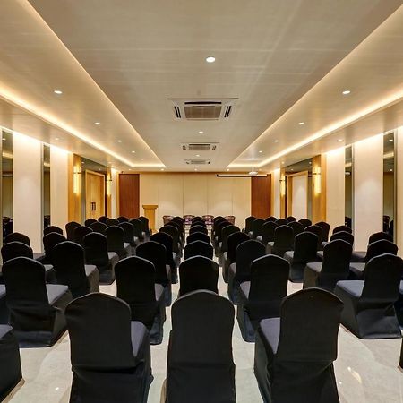 Citrus Hotel Kolhapur Exterior photo