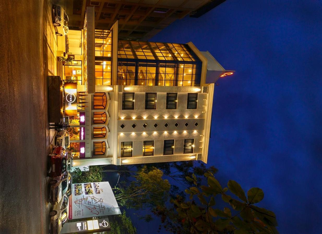 Citrus Hotel Kolhapur Exterior photo