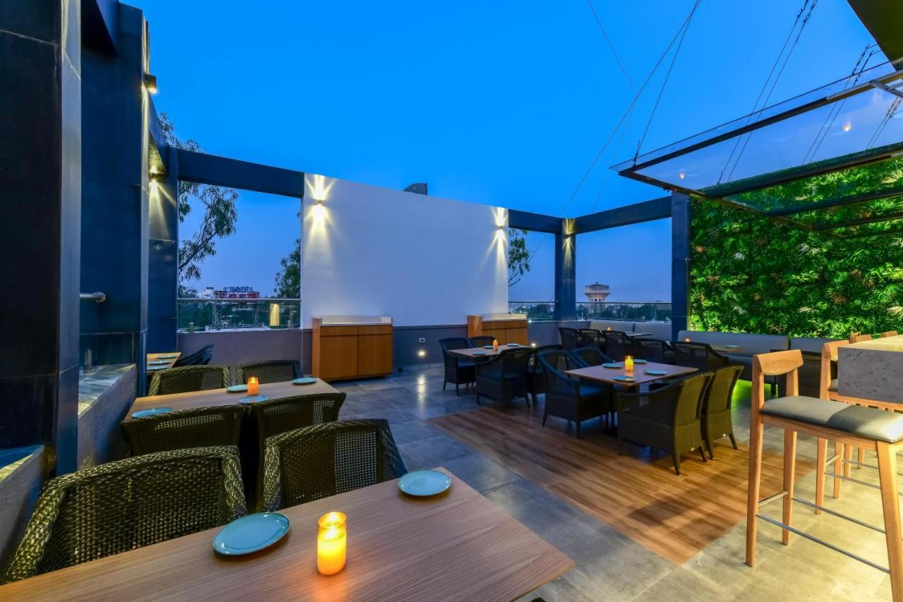 Citrus Hotel Kolhapur Exterior photo