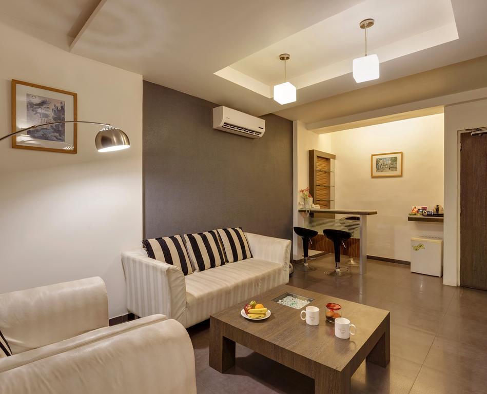 Citrus Hotel Kolhapur Exterior photo