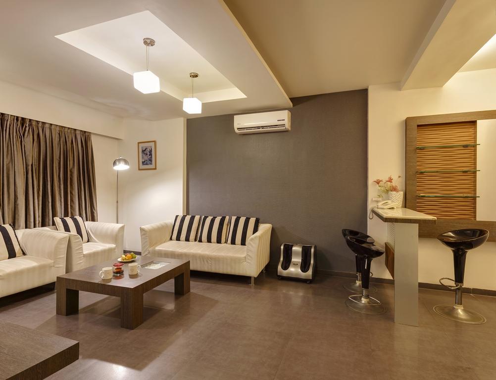 Citrus Hotel Kolhapur Exterior photo