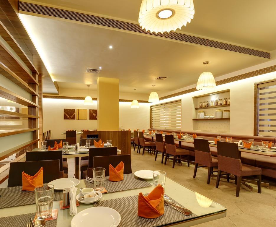 Citrus Hotel Kolhapur Exterior photo