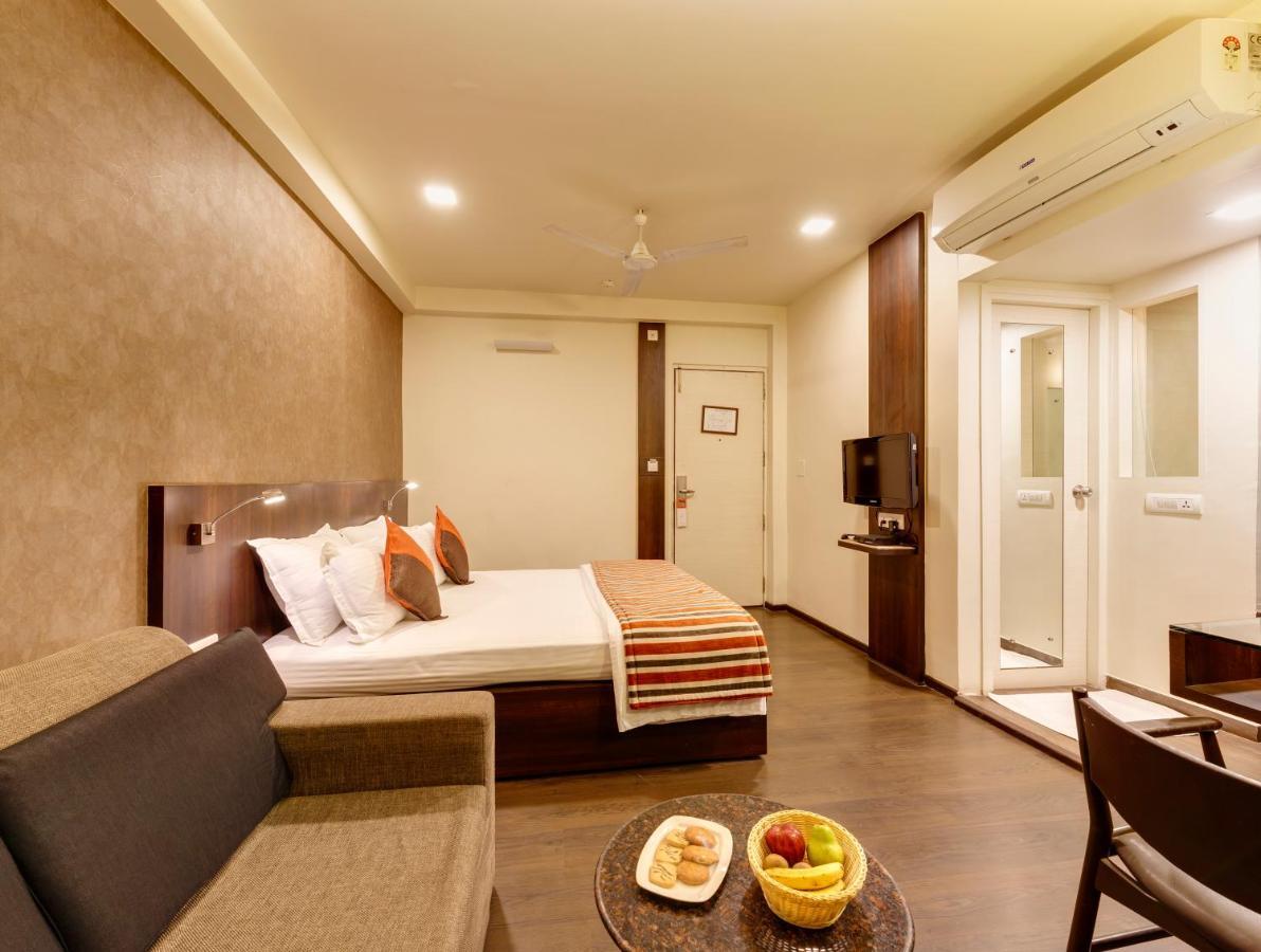 Citrus Hotel Kolhapur Exterior photo